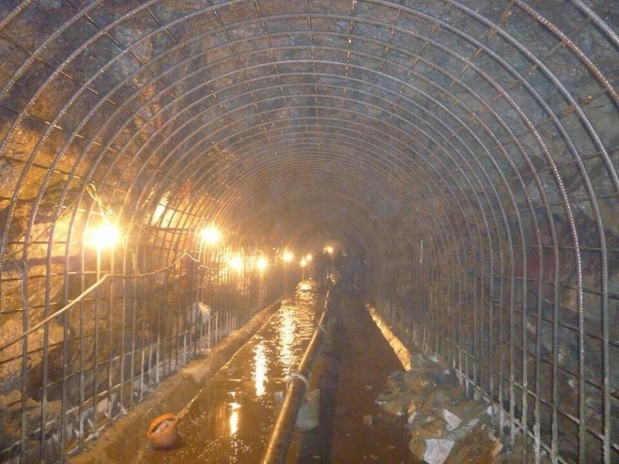 Thi công hầm dẫn nước